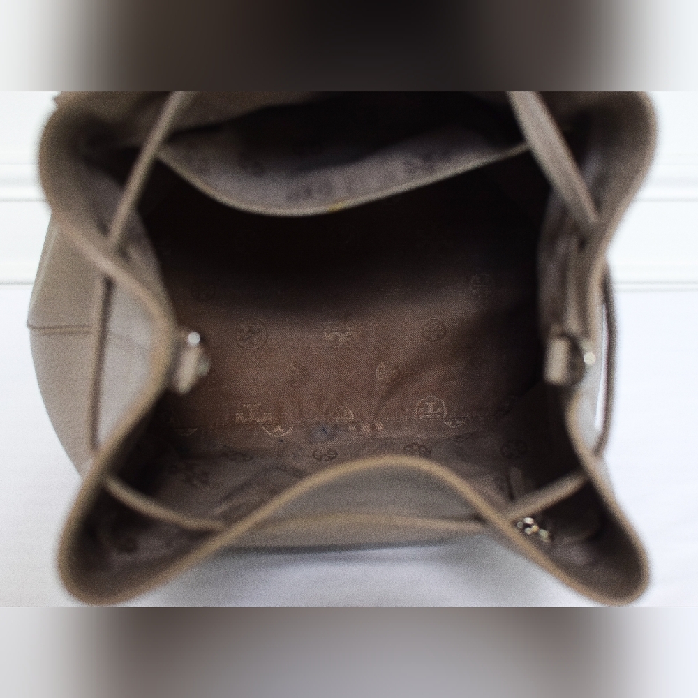 Tory Burch Pebbled Leather Drawstring Bucket Bag in Taupe - Picture 9 of 16
